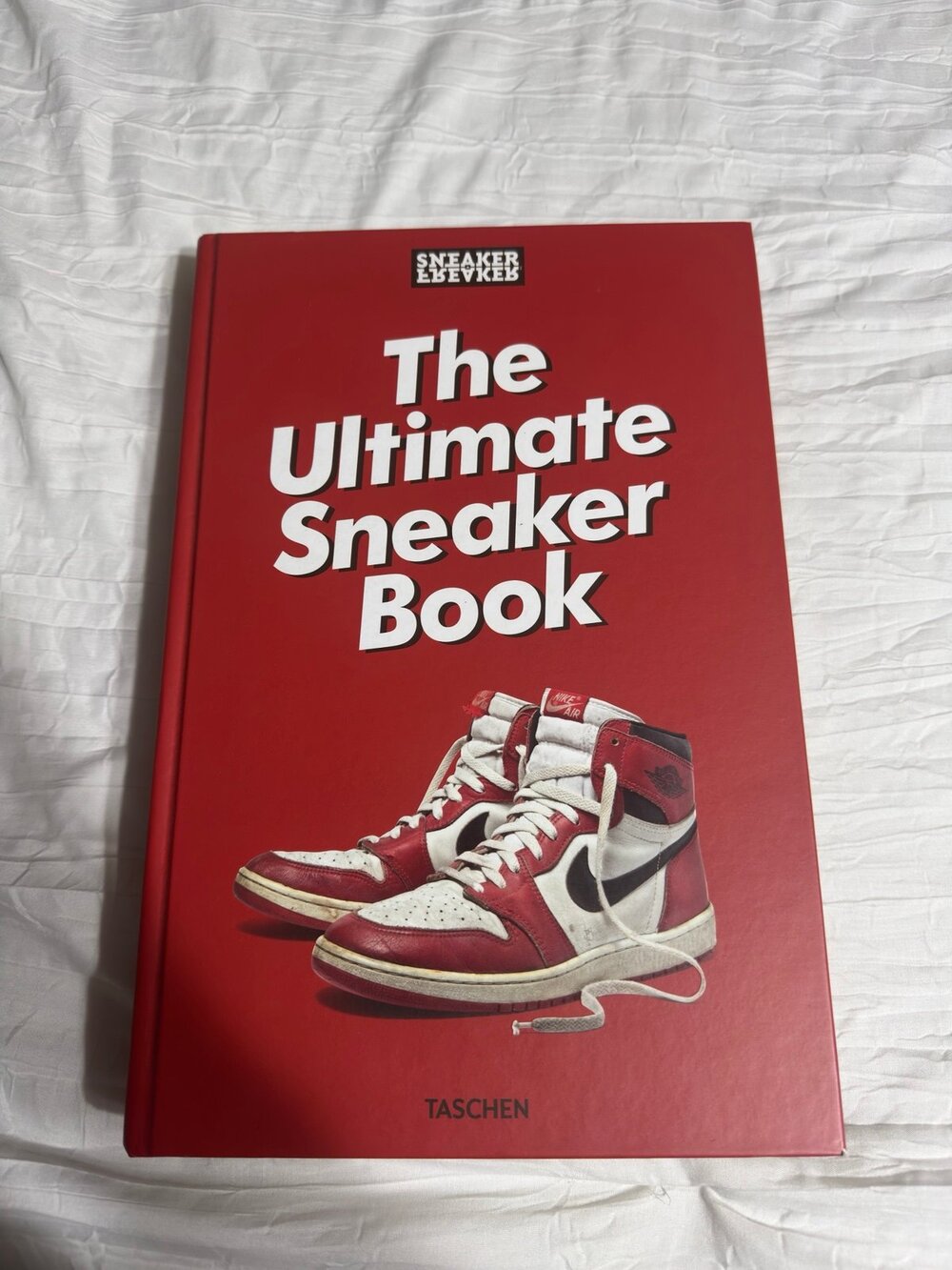 Ultimate Sneaker Book